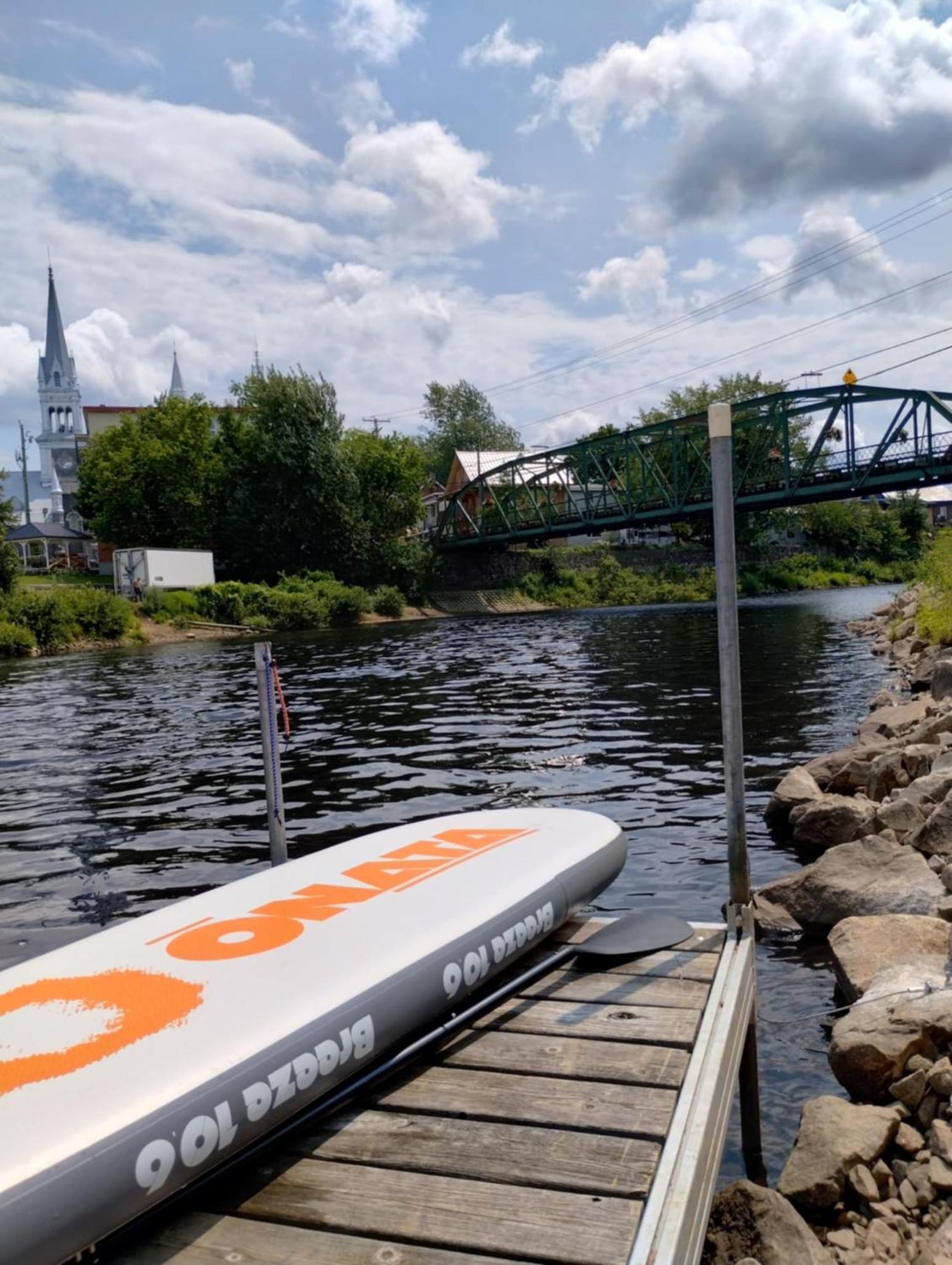 L'Auberge Du Vieux Pont Saint-Raymond Exteriör bild